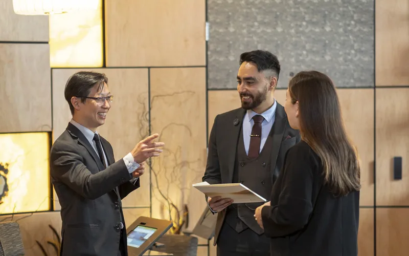 BlueShore advisors chatting