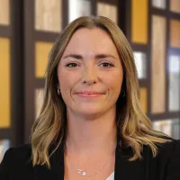 Jordana Shier, Financial Advisor