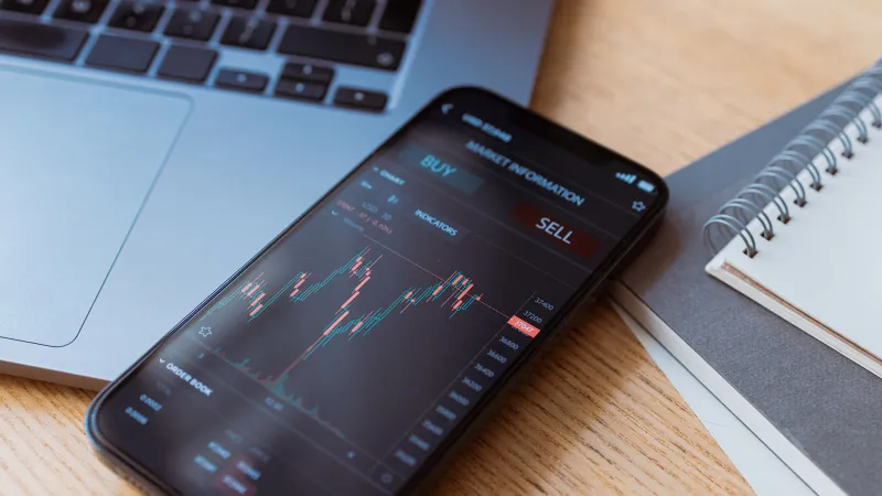 Smartphone with stock report